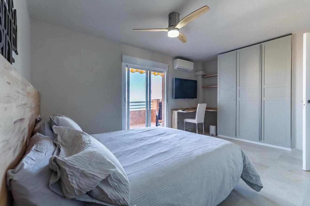 Vistas Azules -- Remodeled, Large Terrace, Spectacular Ocean Views And Level Access Appartement